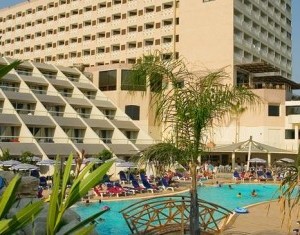 pool2-st-raphael-resort-hotel-crewconnected-cabin-crew-id90