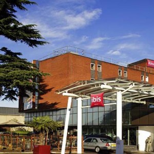 ibis-front-london-heathrow-airport-cabin-crew-id90-crewconnected