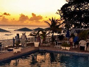 evening-pool_south_gap_hotel_Barbados_crewconnected_aviation_cabin_crew_id90