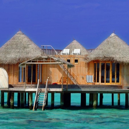Airline-Staff_Maldives_Crewconnected_Myidtravel_1