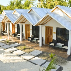 airline_staff_Holiday_Maldives_Myidtravel_ID90_IDdeals_Jobs_6