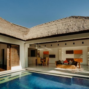 Bali_Holiday_Airline_Staff_Crewconnected_Flight_Deck_ID90_7