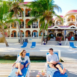 Airline_Staff_Perks_at_work_Flight_Deck_Crewconnected_Belize_1